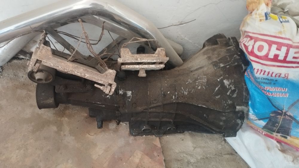 Продам на запчасть Mitsubishi R300