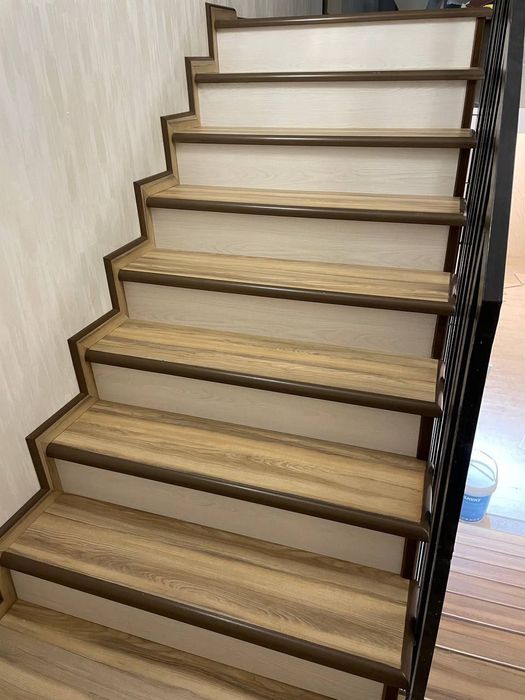 Zina poyalar lestnvitsa