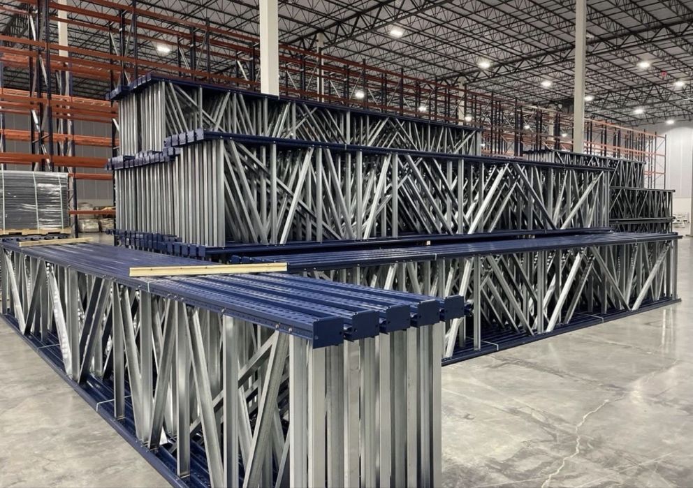 Rafturi metalice industriale reglabile