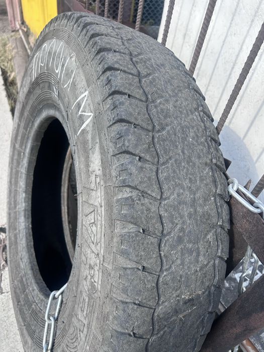 Автошины Б/у 10.00 R20