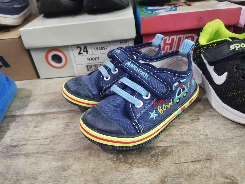 Детски обувки боти и ботуши