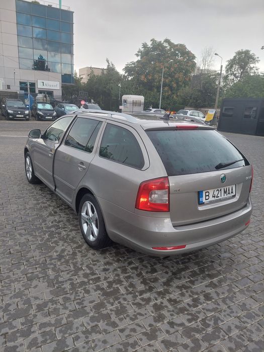 SKODA Octavia 2011 — imagine 2
