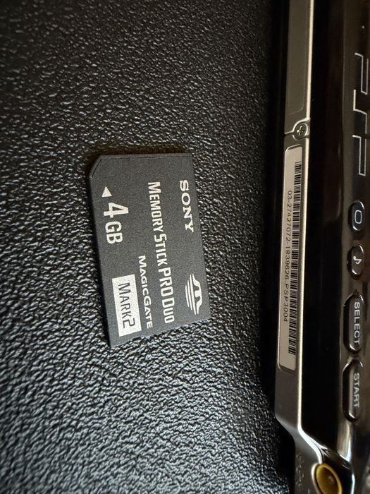 Sony PSP seria 3000 + 2 jocuri