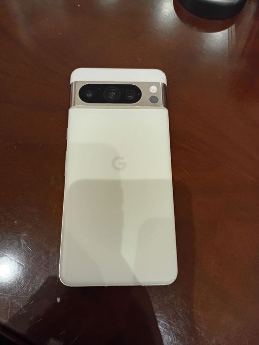 Google pixel 8 pro