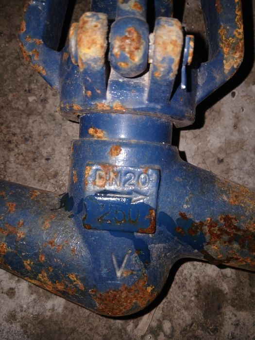 Продам вентили разные, задвижки