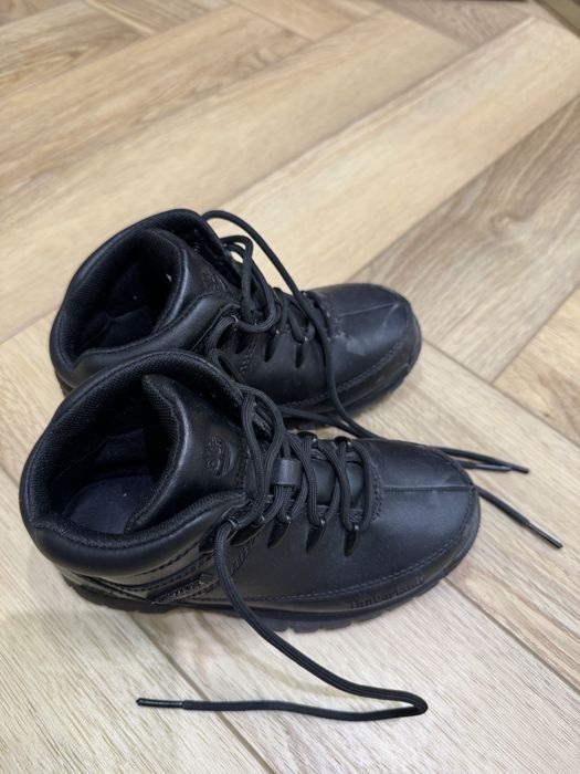 Детские ботинки