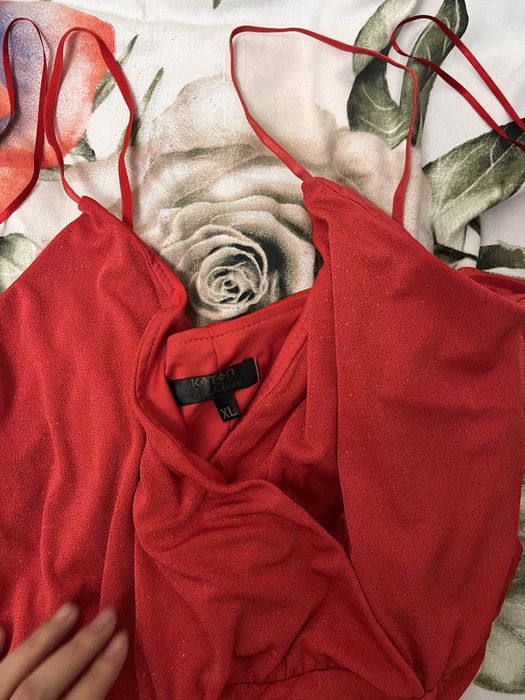 Платье вечернее красное