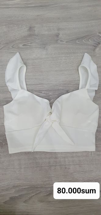 Срочно Продаётся кофты и топы