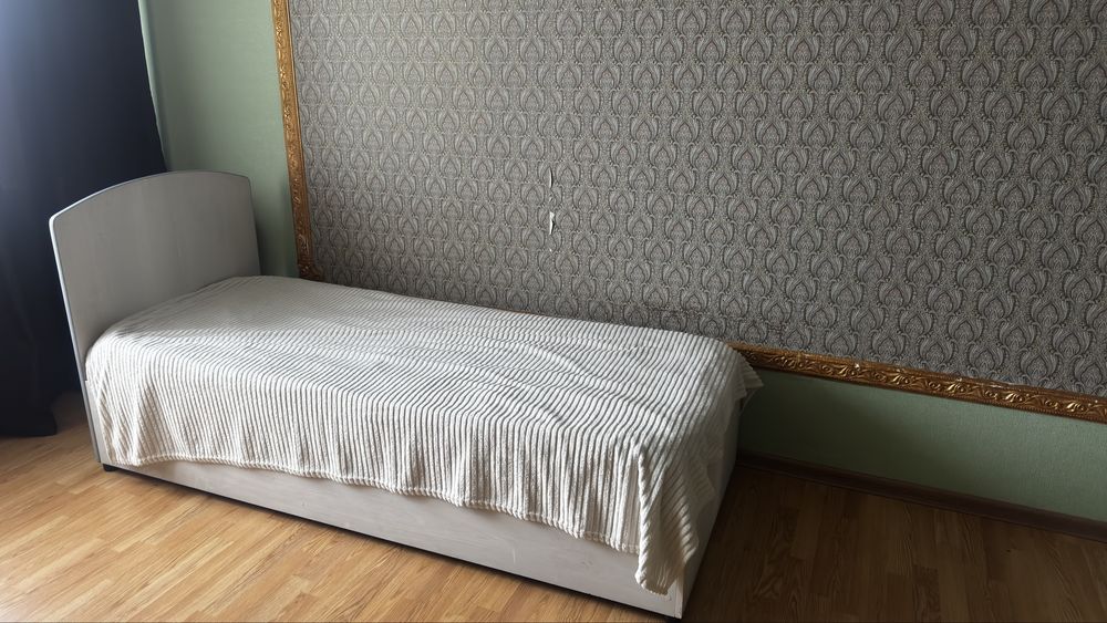 Продам кровать хорошую