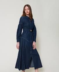 Twinset Елегантна деним рокля с колан и женствен силует