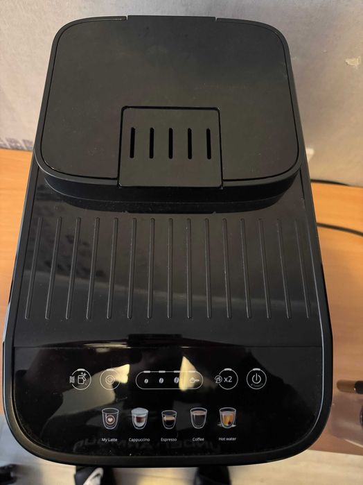 Кафеавтомат Delonghi Magnifica Evo