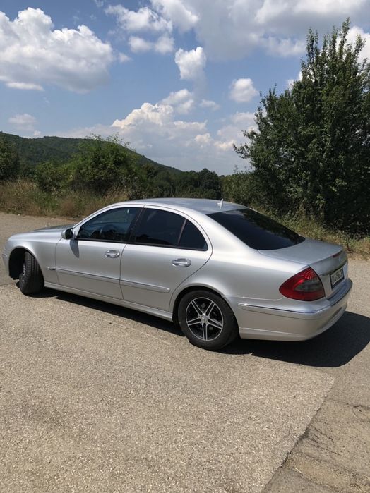 Мерцедес Е280 EVO 3000