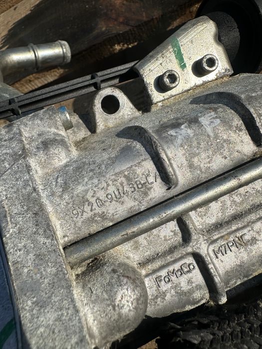 Racitor gaze stanga / dreapta Jaguar / range rover motor 3.0 v6 diesel 9x2q-9u438-ca / 9x2q-9u438-da