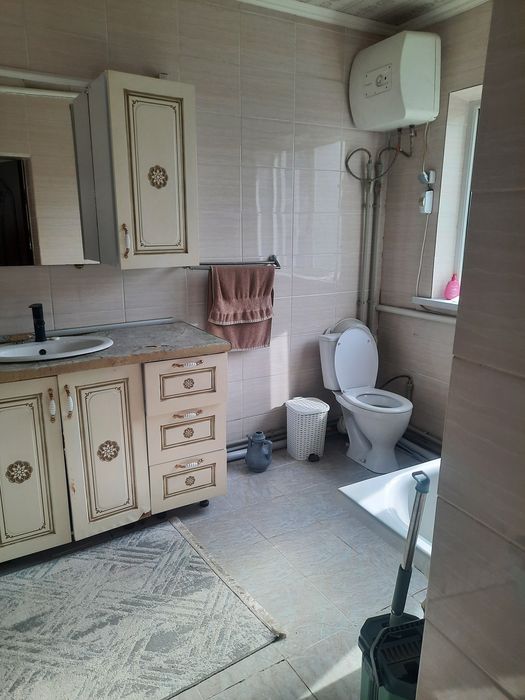 Продам дом с .Пакровка  из 7 комнат  120 кв