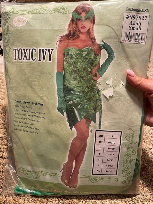 Costum Poison Ivy (iedera otravitoare) , NOU, marimea S, ideal pt Hall