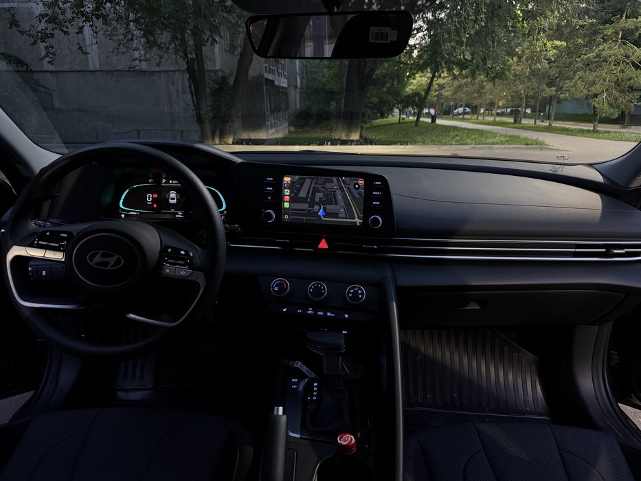 Hyundai Elantra 2025