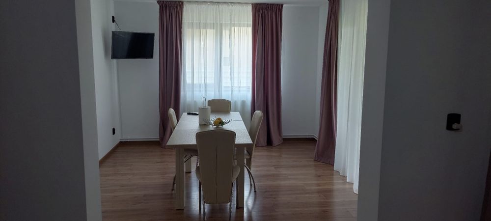Vand casa constructie noua + teren intravilan in com.  Valea Calugareasca (intrare, str.Tudor Arghezi), 15 min din centrul Ploiesti..