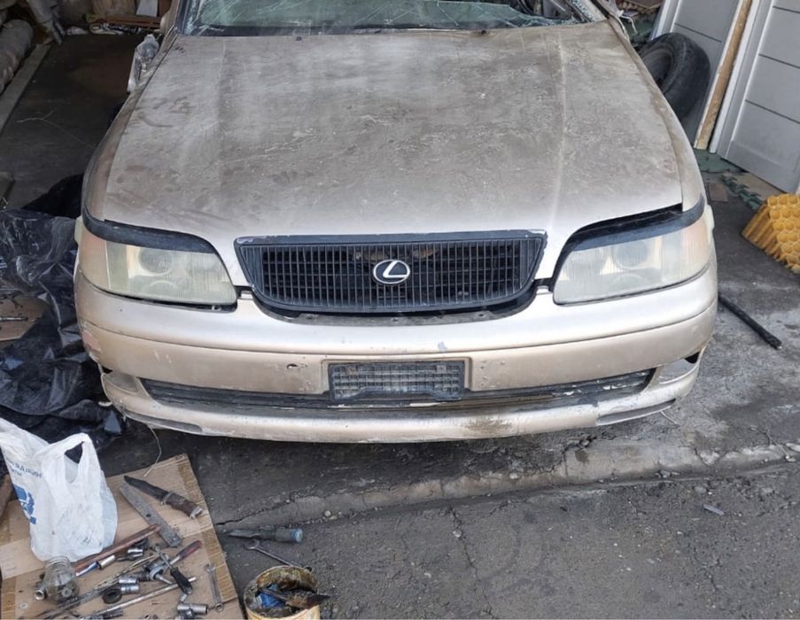Lexus GS запчасти 1996 год