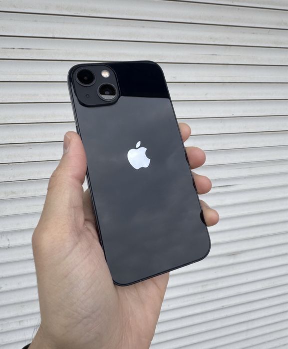 Iphone 13 в хорошем состояние