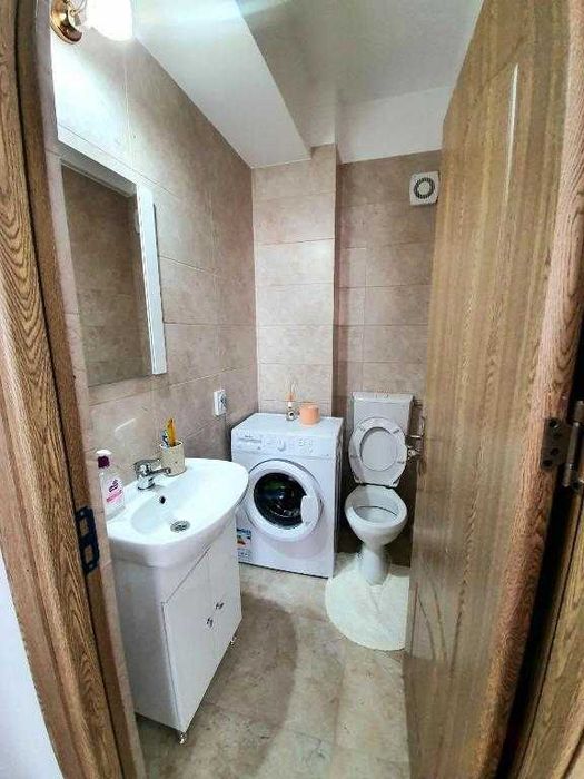Apartament 3 camere la malul mării