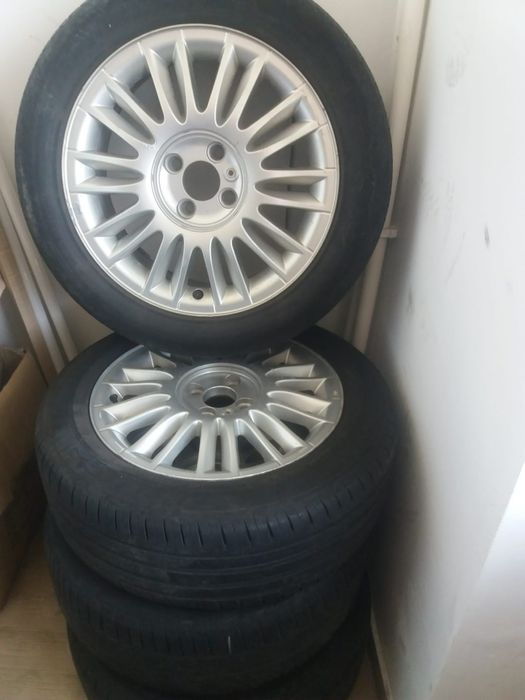 Set anvelope cu genti