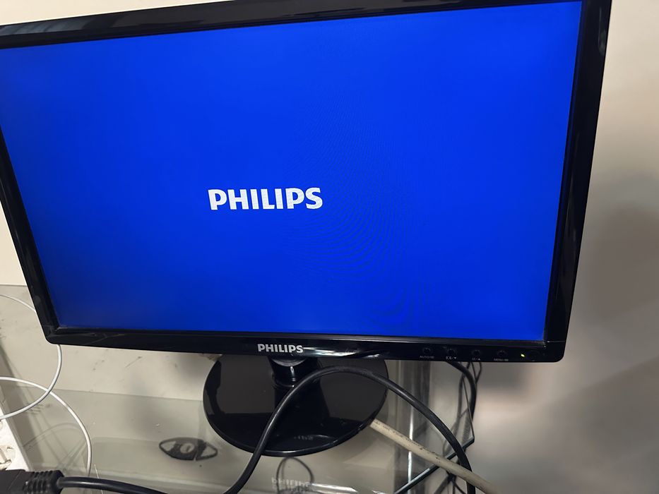 Монитор Philips 20 inch