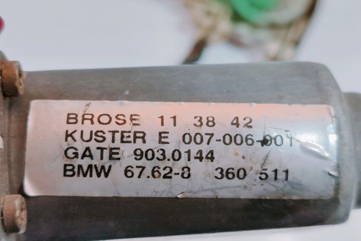 Macara  stanga spate cu motoras 67628360511 BMW Seria 5 E39 (facelift