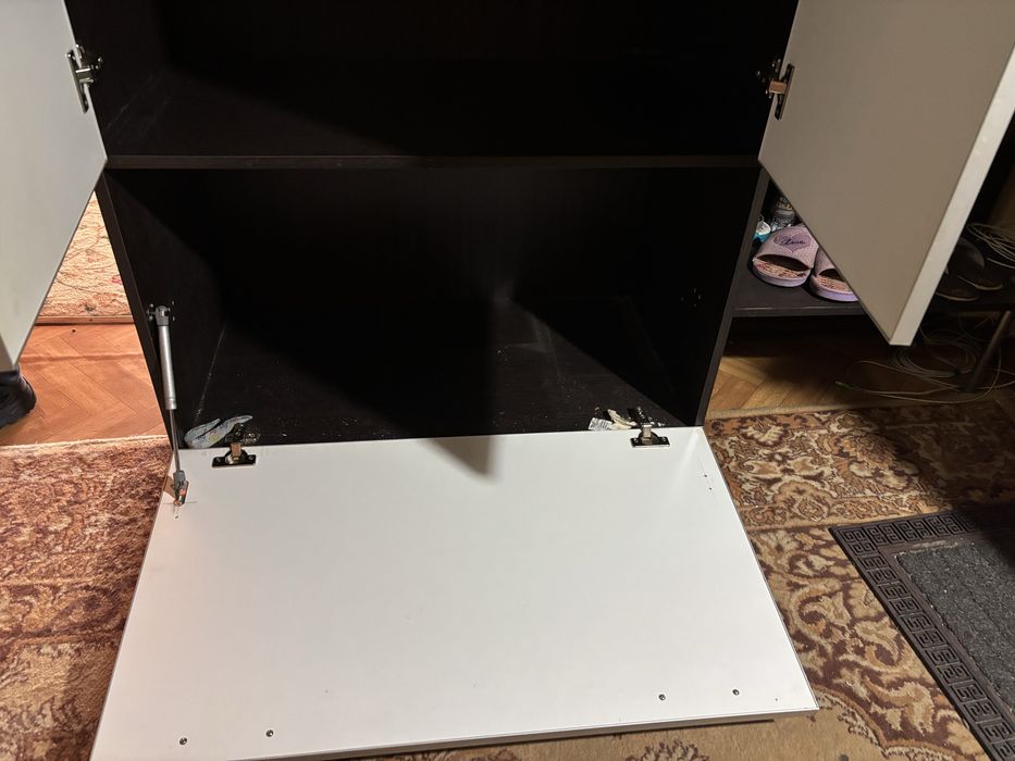 Продается шкаф в прихожую!