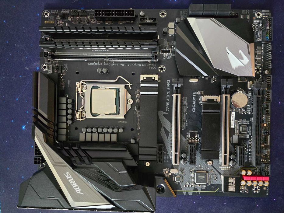 I9 9900k + Z390AorusPro