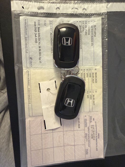 Honda Civic 2025 2.0 HIBRID 2600 KM usor avariat / avariate / lovit / lovite