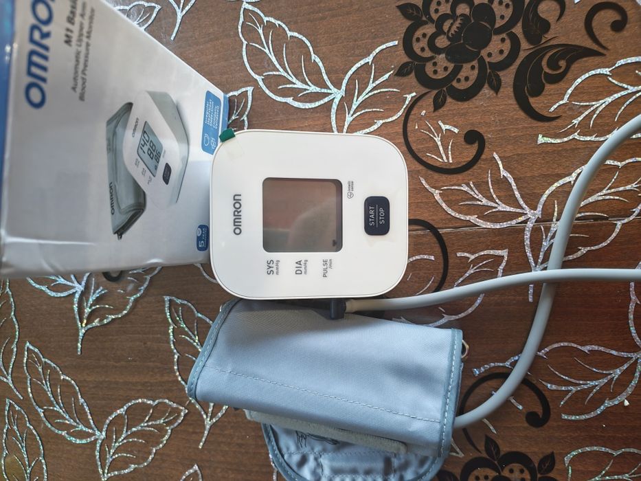 Апарат за кръвно Omron M1