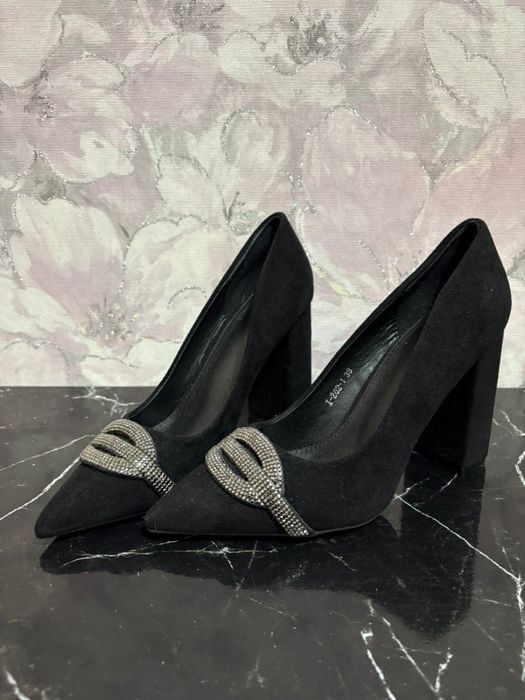 Туфли на каблуке