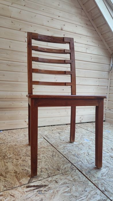 Маса и столове, масив