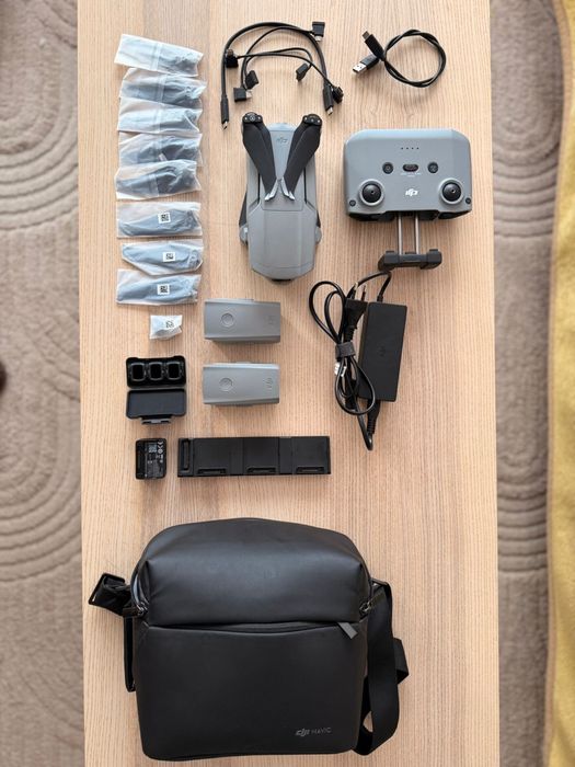 DJI Mavic Air 2 - Fly More Combo