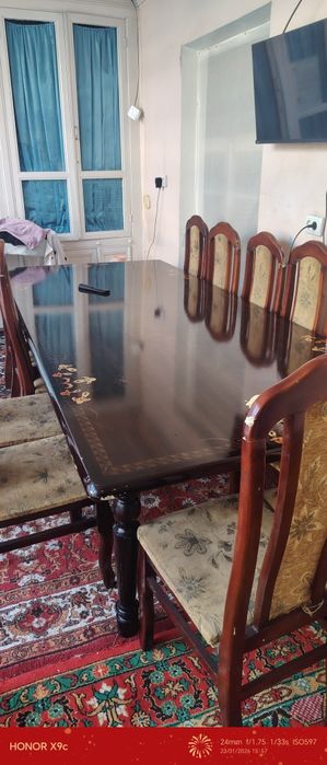 Стол стул сотилади сроча