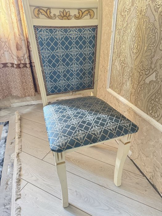 Стол орындық пен бірге