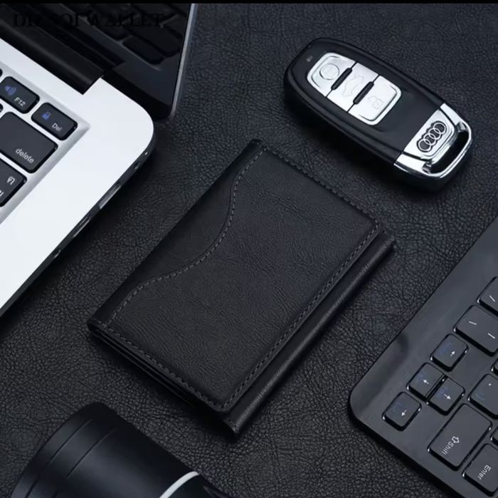 Магнитен кожен портфейл с magsafe захващане