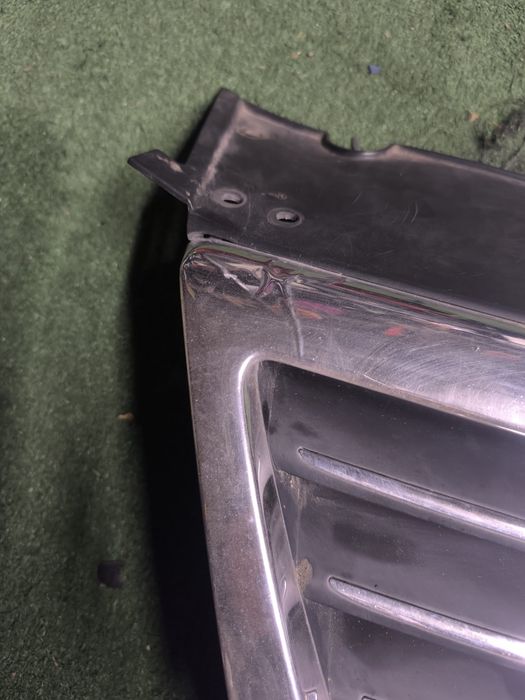 Grila bara fata  Grila centrala cu emblema Vw Passat B6