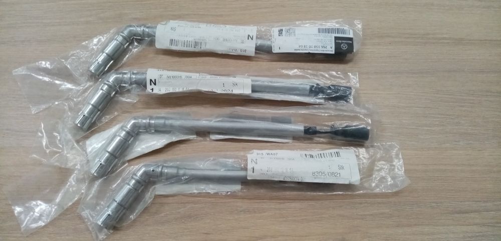 Оригинални Кабели за свещи на мерцедес В200 турбо