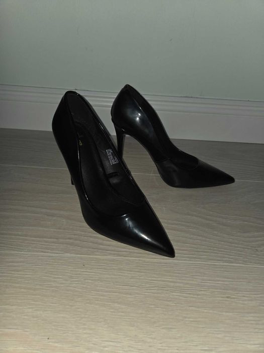 Дамски обувки 37