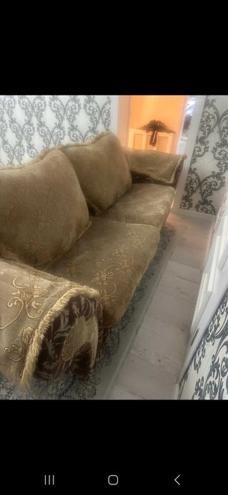 Угалог для гостинной