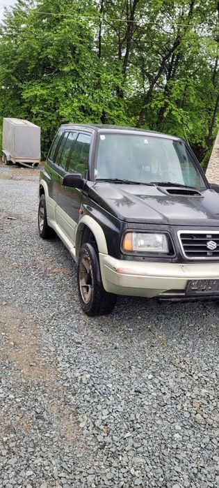 Vând Suzuki vitara motor de mazda anul 1998
