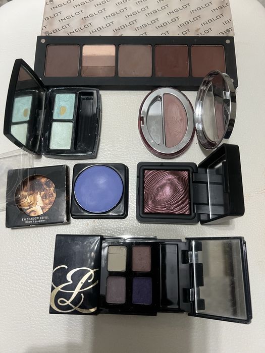 Тени румяна Франция