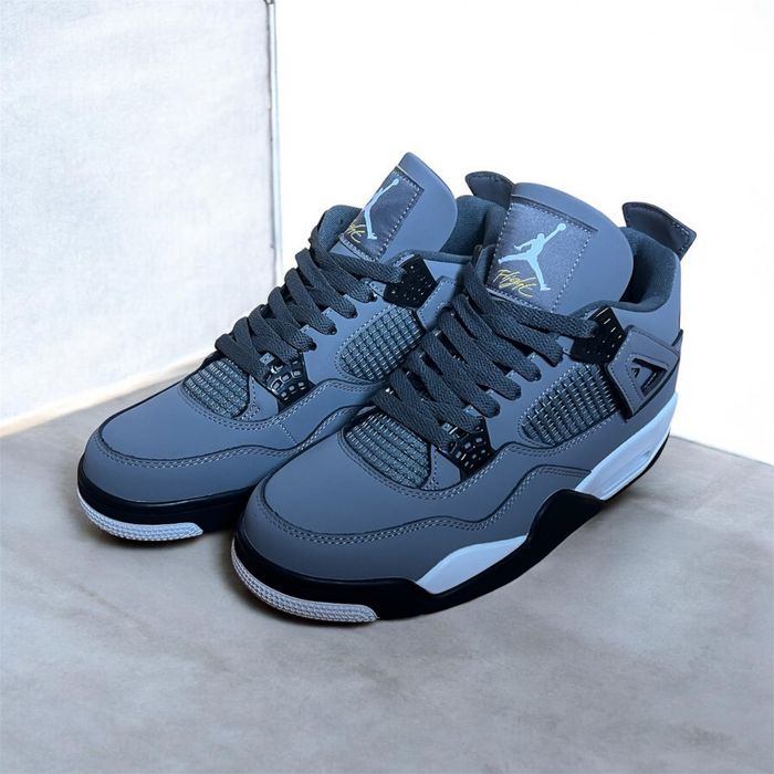 Air Jordan 4 Grey