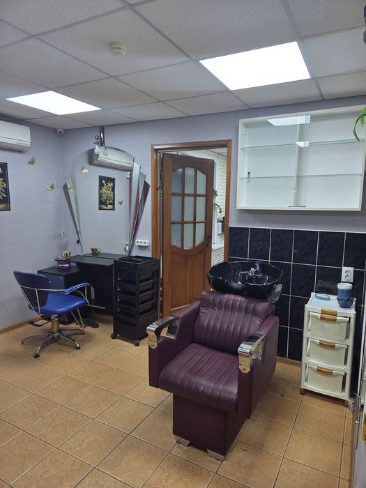 Сдам в аренду парикмахерскую