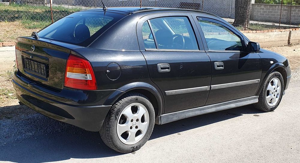 OPEL ASTRA G на части