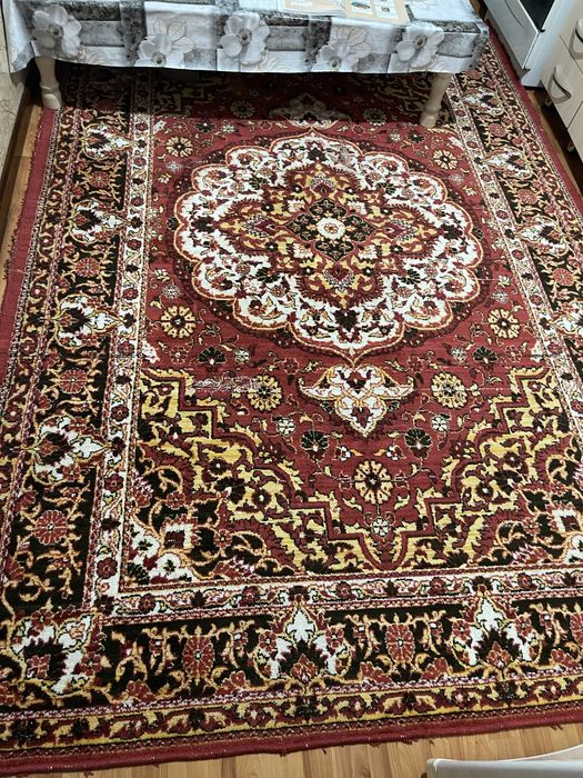 Яхши холатда гиламлар