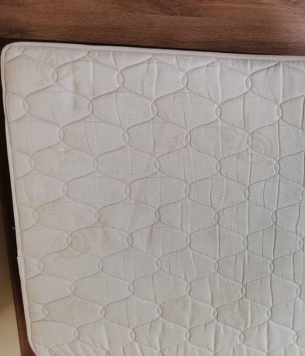 Матрак еднолицев