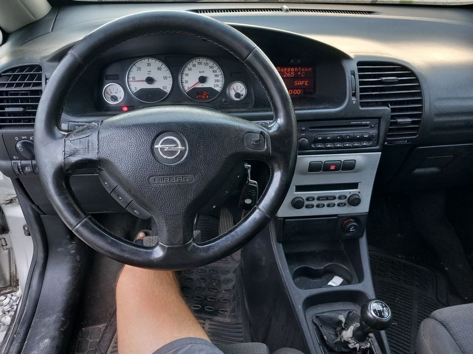 opel zafira 2.0dti-101кс/2004г/ - на части
