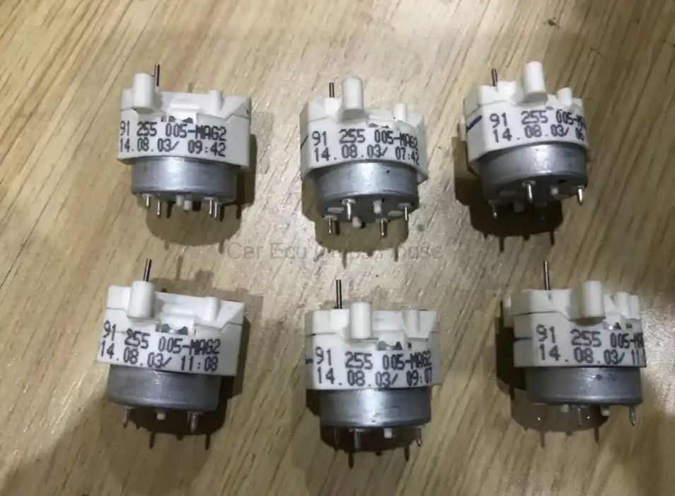 Моторчики на щиток приборов